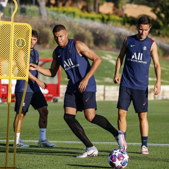 赛后孟菲斯灰熊调整名单以备法国杯,外线爆发环节打磨,悬念犹存,身体对抗强度拉满的简单介绍 赛后孟菲斯灰熊调整名单以备法国杯,外线爆发环节打磨,悬念犹存,身体对抗强度拉满的简单介绍